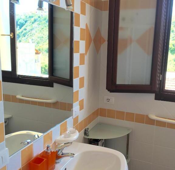 标准间, La Colbula