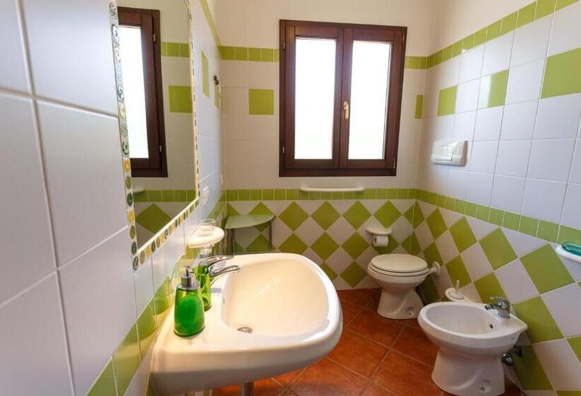 标准间, La Colbula