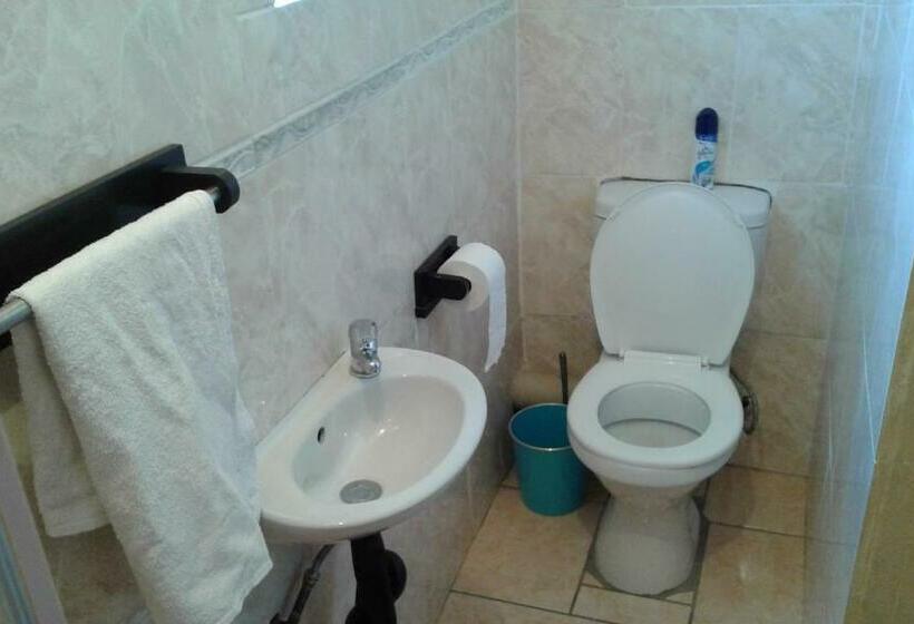 スタンダードルーム, Marys Bnb