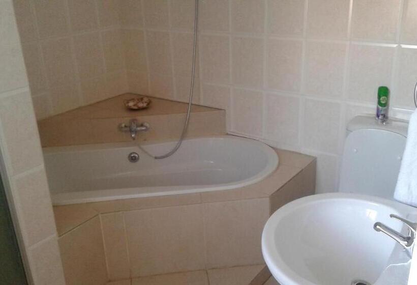 デラックスルーム, Marys Bnb