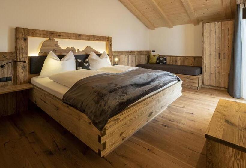 شقة غرفة واحدة, Platiederhof