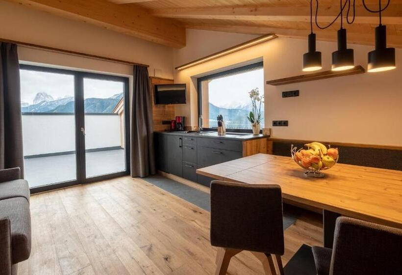 شقة غرفة واحدة, Platiederhof