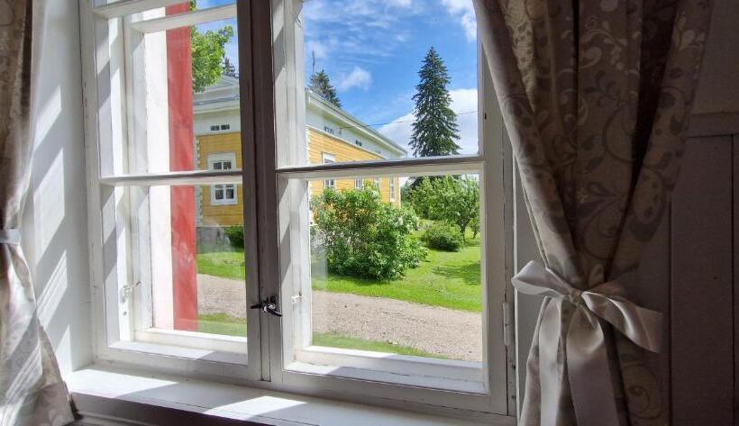 דירת חדר, Tiittalan Kartano