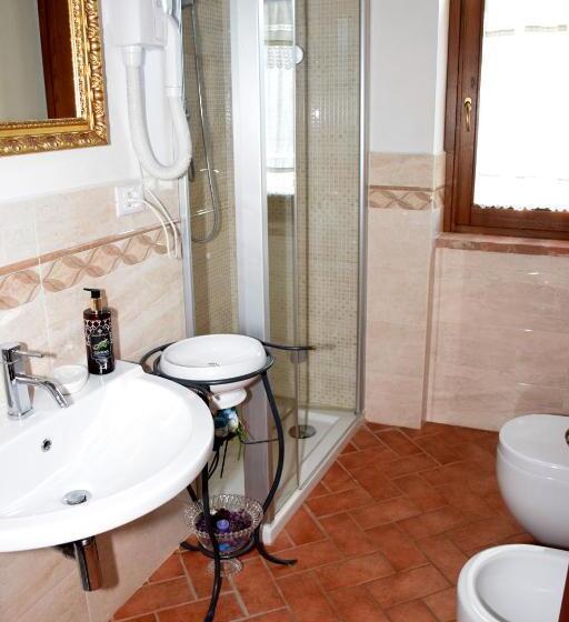 غرفة قياسية ثلاثية, Antiche Dimore San Felice