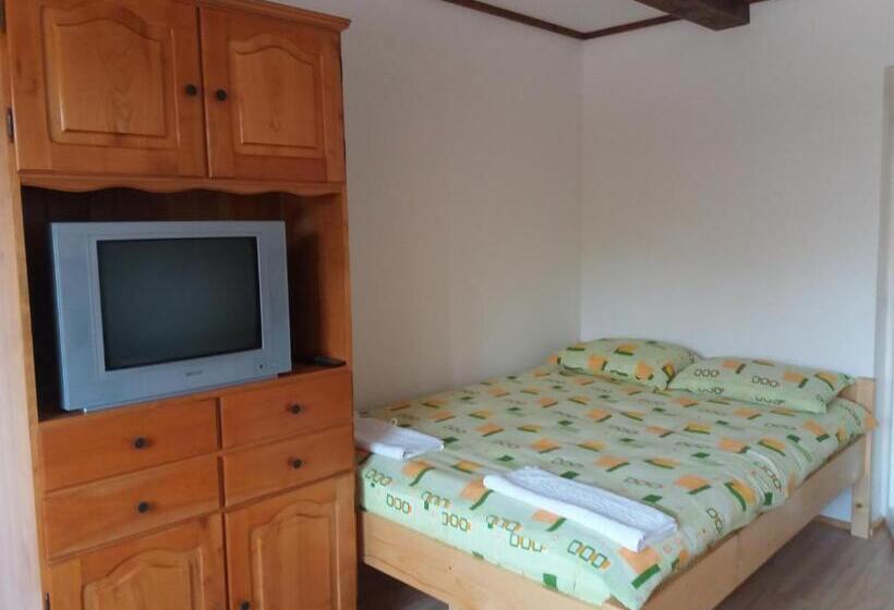 منزل غرفة نوم واحدة, Maksai Vendégház