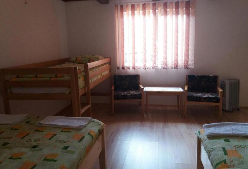 منزل غرفة نوم واحدة, Maksai Vendégház