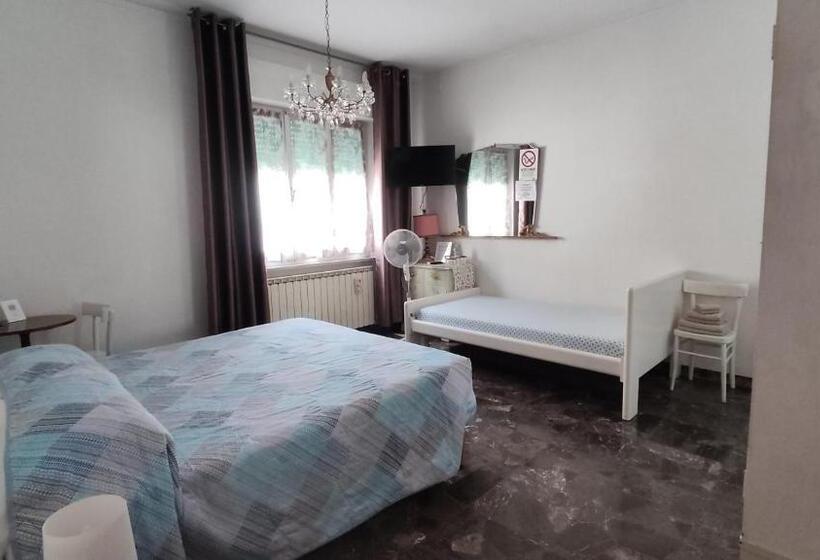 Номер Стандарт Трехместный, Casa Elvezia Guest House