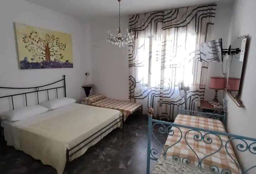 スタンダードトリプルルーム, Casa Elvezia Guest House