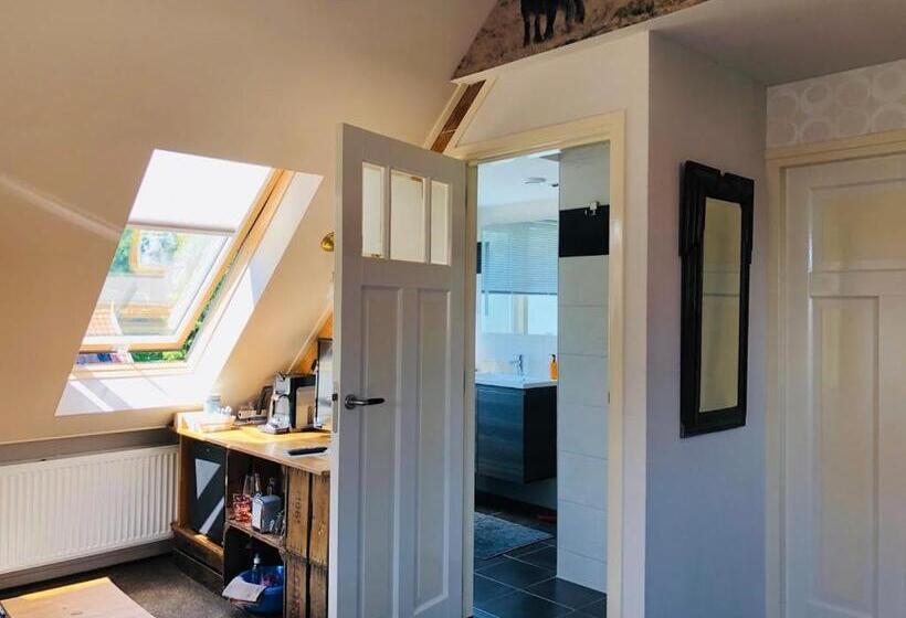 スタンダードルーム, Gastenverblijf Neeltje