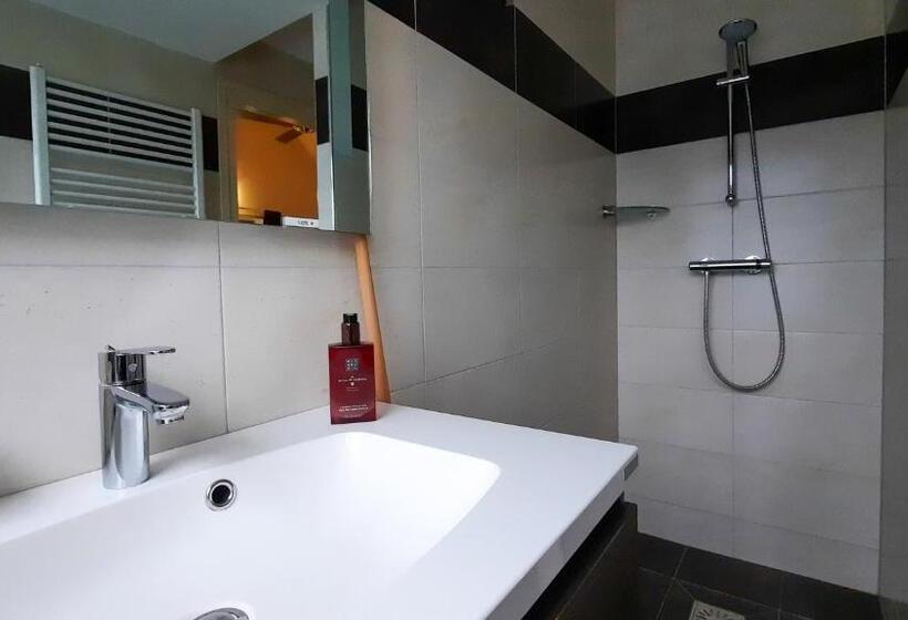 スタンダードルーム, Gastenverblijf Neeltje