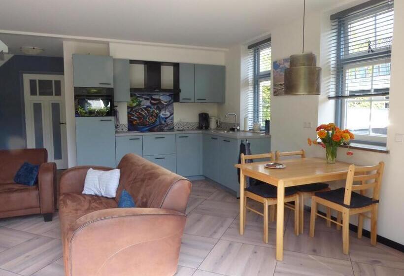 2ベッドルームハウス, Gastenverblijf Neeltje