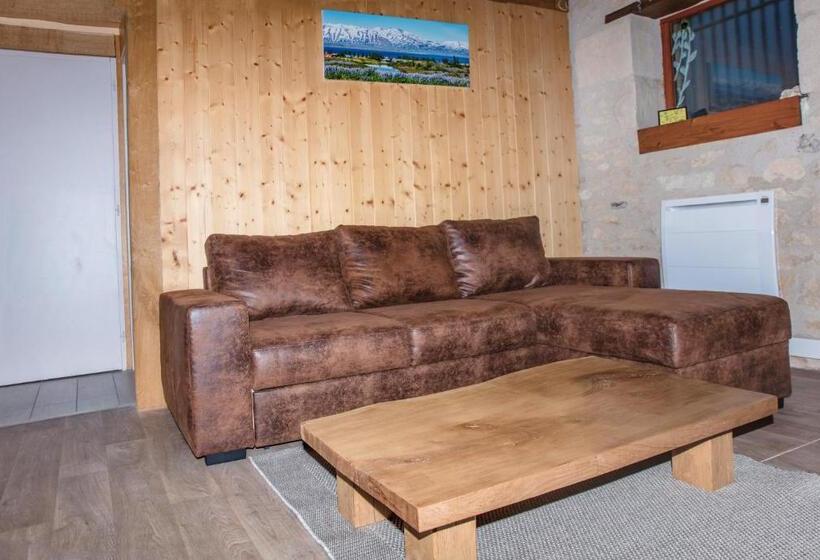 디럭스 스위트, The Wild Seeds