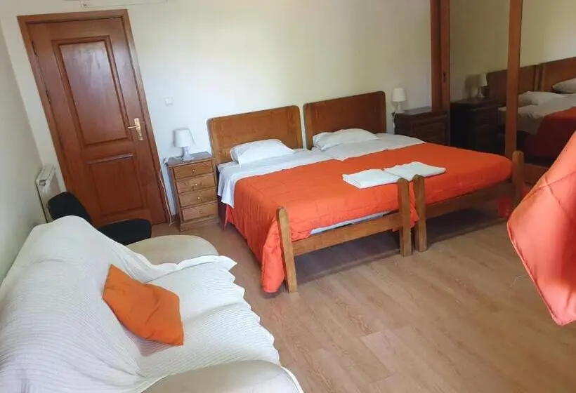 ルームシェアのワンベッド, Hostel Do Ermal