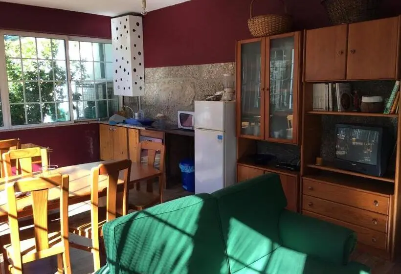 １ベッドルームハウス, Hostel Do Ermal
