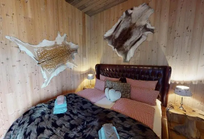 Huoneisto 2 Makuuhuonetta, Herrenhaus Gut Neuruppersdorf
