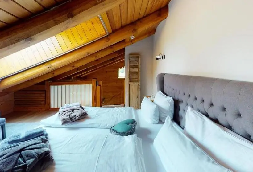 Mökki 1 Makuuhuone, Herrenhaus Gut Neuruppersdorf
