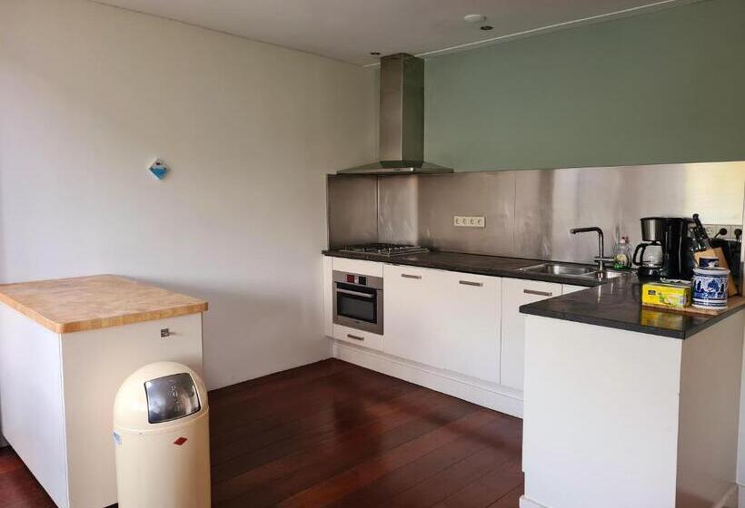 דירת חדר סופריור, Marnix Top: 8p Near Leidsche