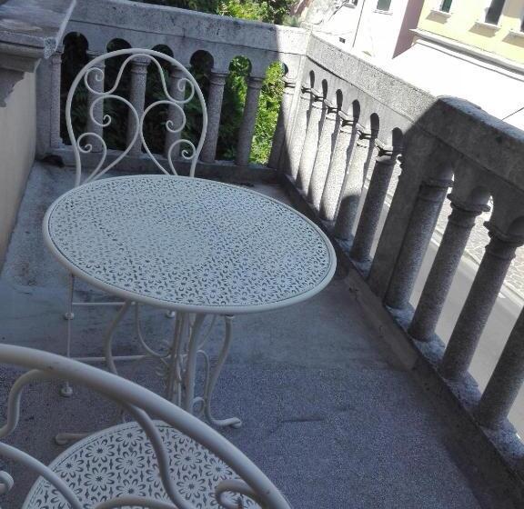 سوییت خانوادگی, L Antico Lido Venice