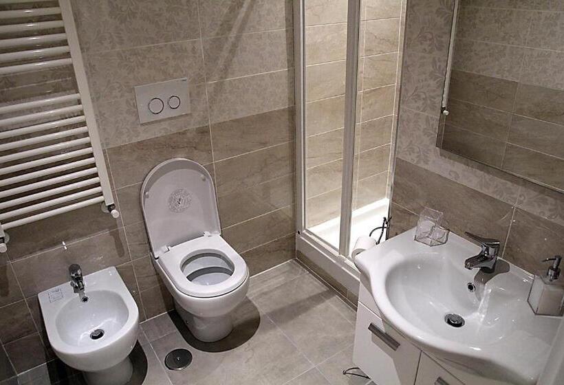 带露台的标准房间, Quattro Stelle Al Porto Guest House