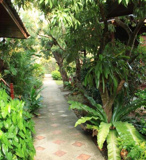 Семейный Номер, Baansuan Lychee Maeklong Resort Ampawa