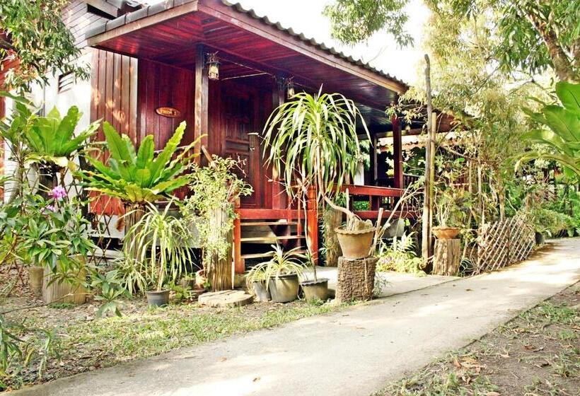 スタンダードルーム, Baansuan Lychee Maeklong Resort Ampawa