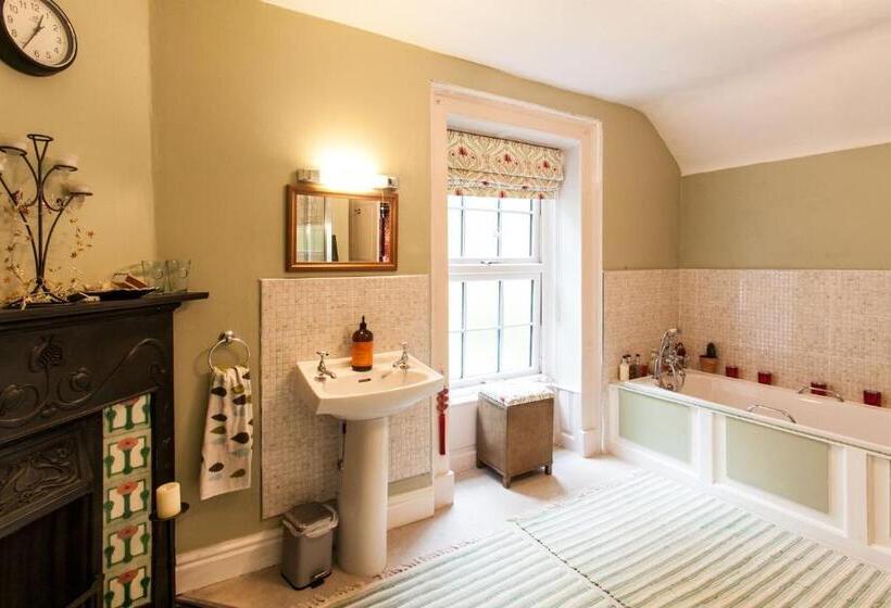 חדר סופריור עם מיטת קינג, Inglewood House