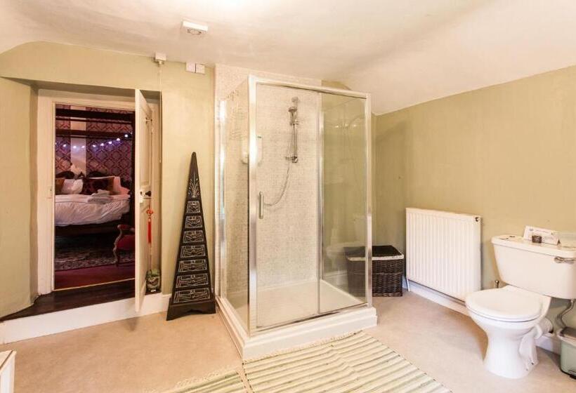 חדר סופריור עם מיטת קינג, Inglewood House