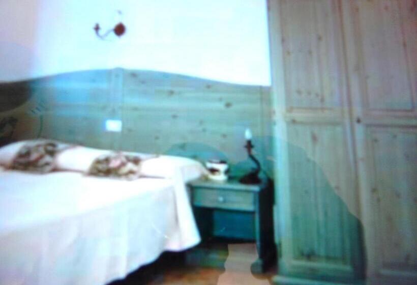 חדר בסיסי לשלושה, B&b Baglio Maragani