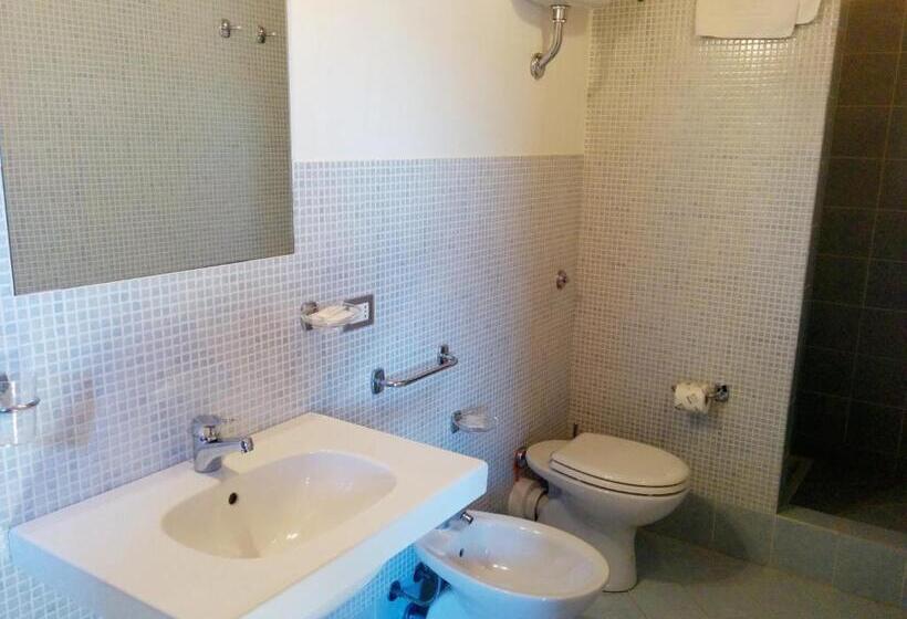 חדר קלאסי לארבעה, B&b Baglio Maragani