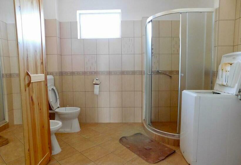 דירת חדר בקומת קרקע, Csetáj Vendégház