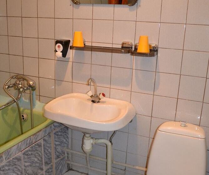 חדר אקונומי, A Hotel Amur Bay