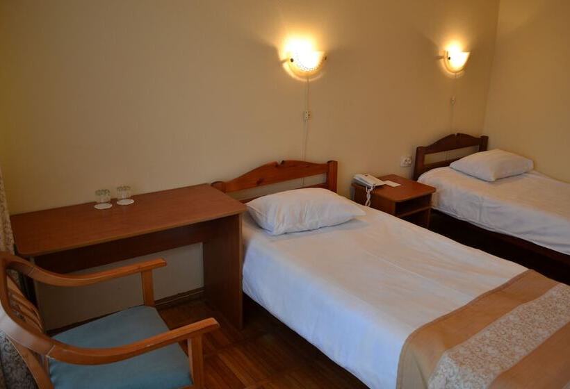 חדר אקונומי, A Hotel Amur Bay