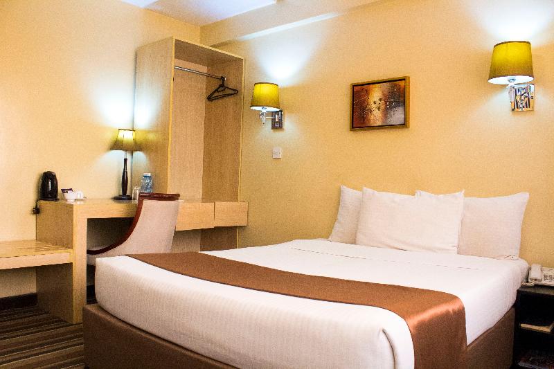 コンフォートルーム, Aqualux Hotel Spa Suite & Terme