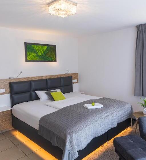 Апартаменты Комфорт 1 Спальня, Boardinghouse Home   Adults Only