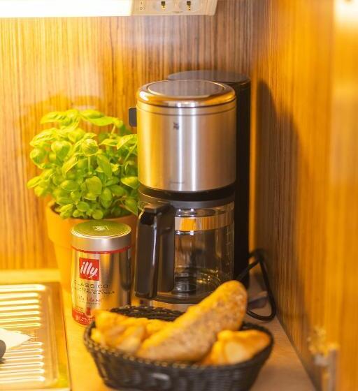 Апартаменты Deluxe 1 Спальня, Boardinghouse Home   Adults Only