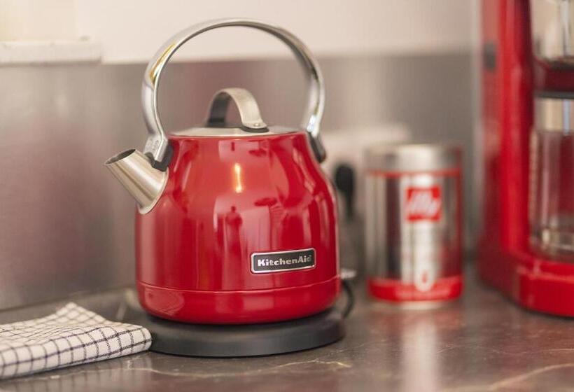 Люкс, Boardinghouse Home   Adults Only