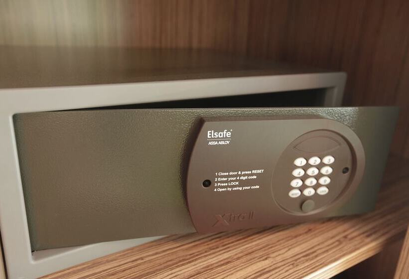 Апартаменты 1 Спальня, Boardinghouse Home   Adults Only