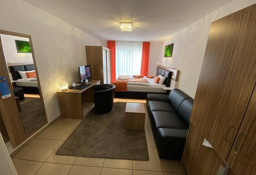 Апартаменты 1 Спальня, Boardinghouse Home   Adults Only