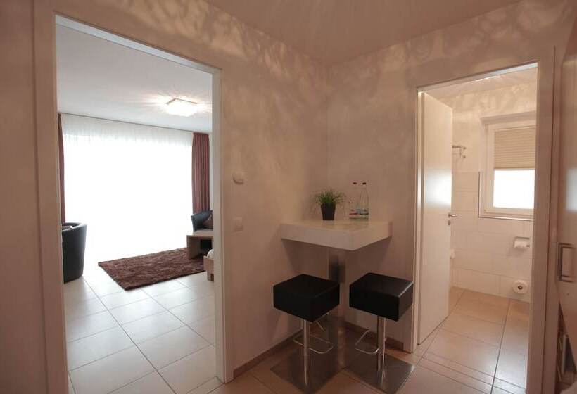 Апартаменты Комфорт 1 Спальня, Boardinghouse Home   Adults Only