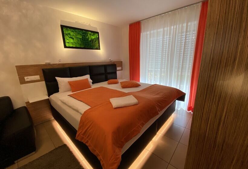 Апартаменты 1 Спальня, Boardinghouse Home   Adults Only