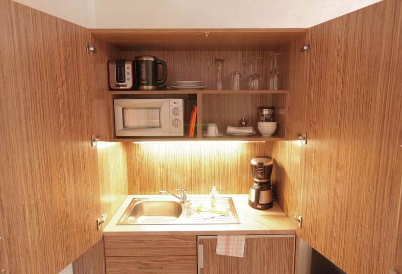 Апартаменты 1 Спальня, Boardinghouse Home   Adults Only