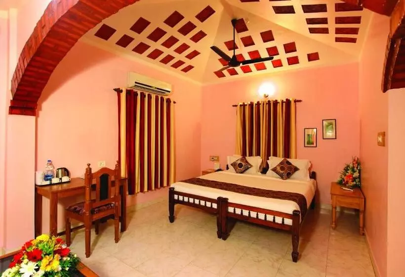 ویلای 1 خوابه, Cherai Beach Resorts