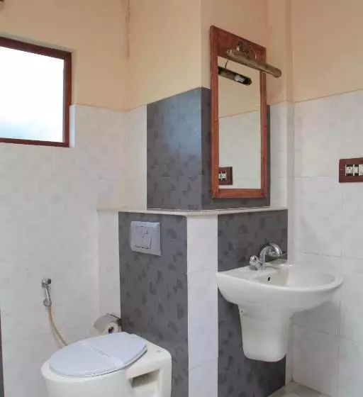 ویلای 1 خوابه, Cherai Beach Resorts