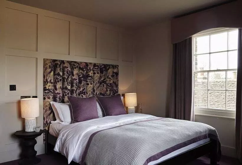 スーペリアールーム, Hertford House