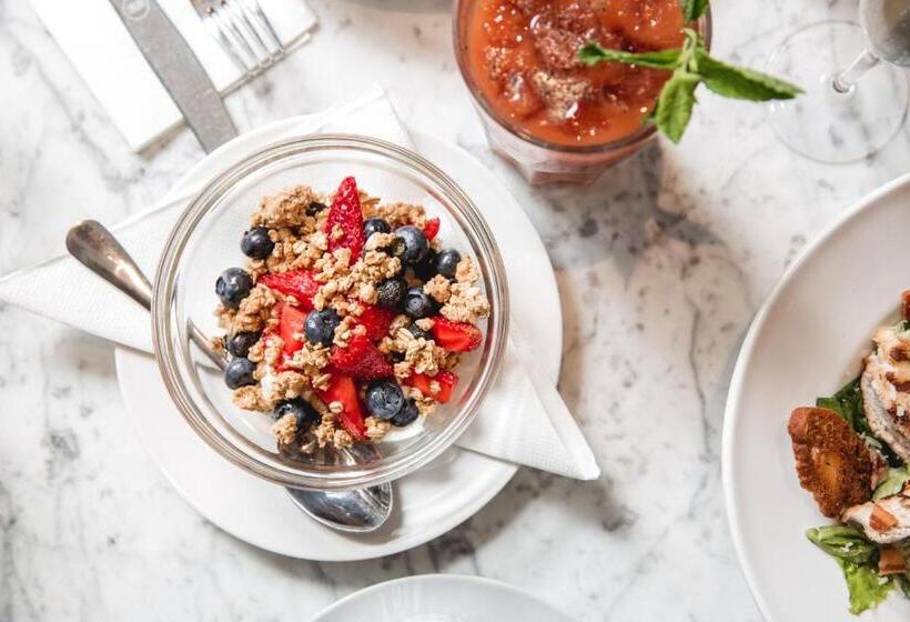 Номер Стандарт, Hertford House