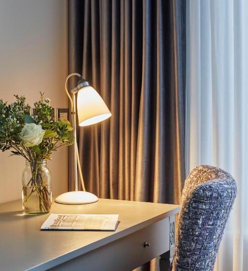 Номер Стандарт Кровать Кинг Адаптированный для Инвалидов, Hertford House