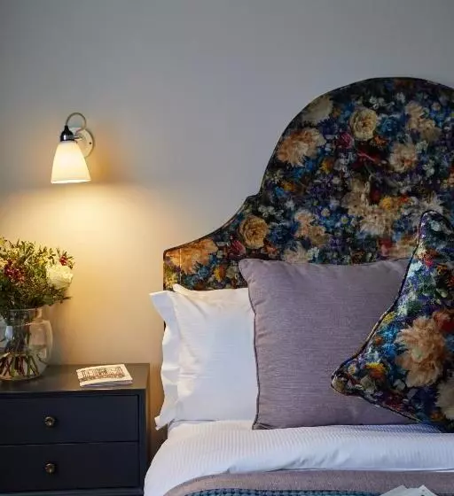 身障者適用キングサイズベッドルーム, Hertford House