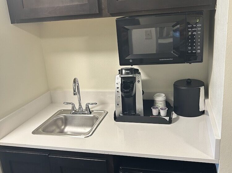 Номер Стандарт, Holiday Inn Hotel & Suites Tulsa South, An Ihg