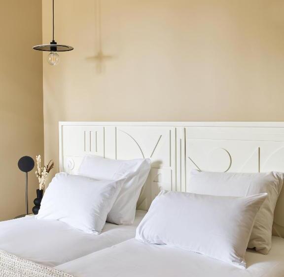 اتاق سوپریور, Orphée Orso Hotels