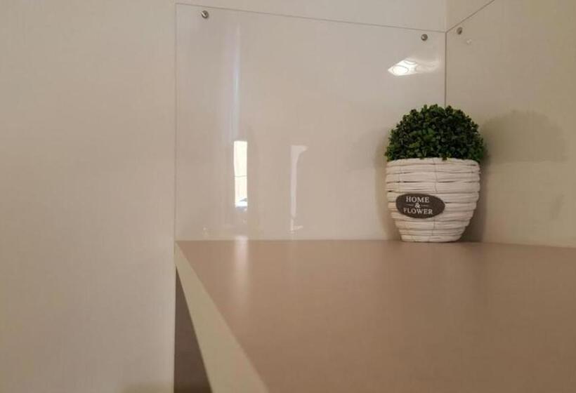 패밀리 룸, Riviera Sanremo